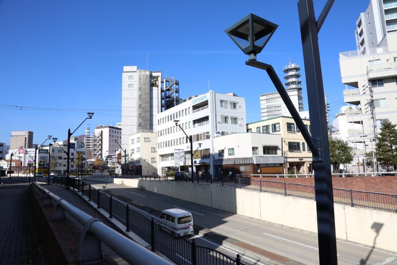 長野市コンパスアパートメント エクステリア 写真