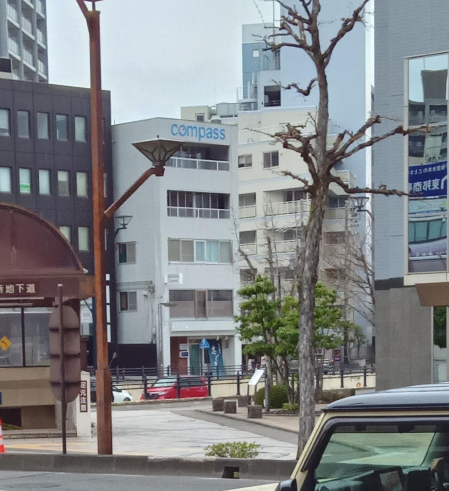 長野市コンパスアパートメント エクステリア 写真